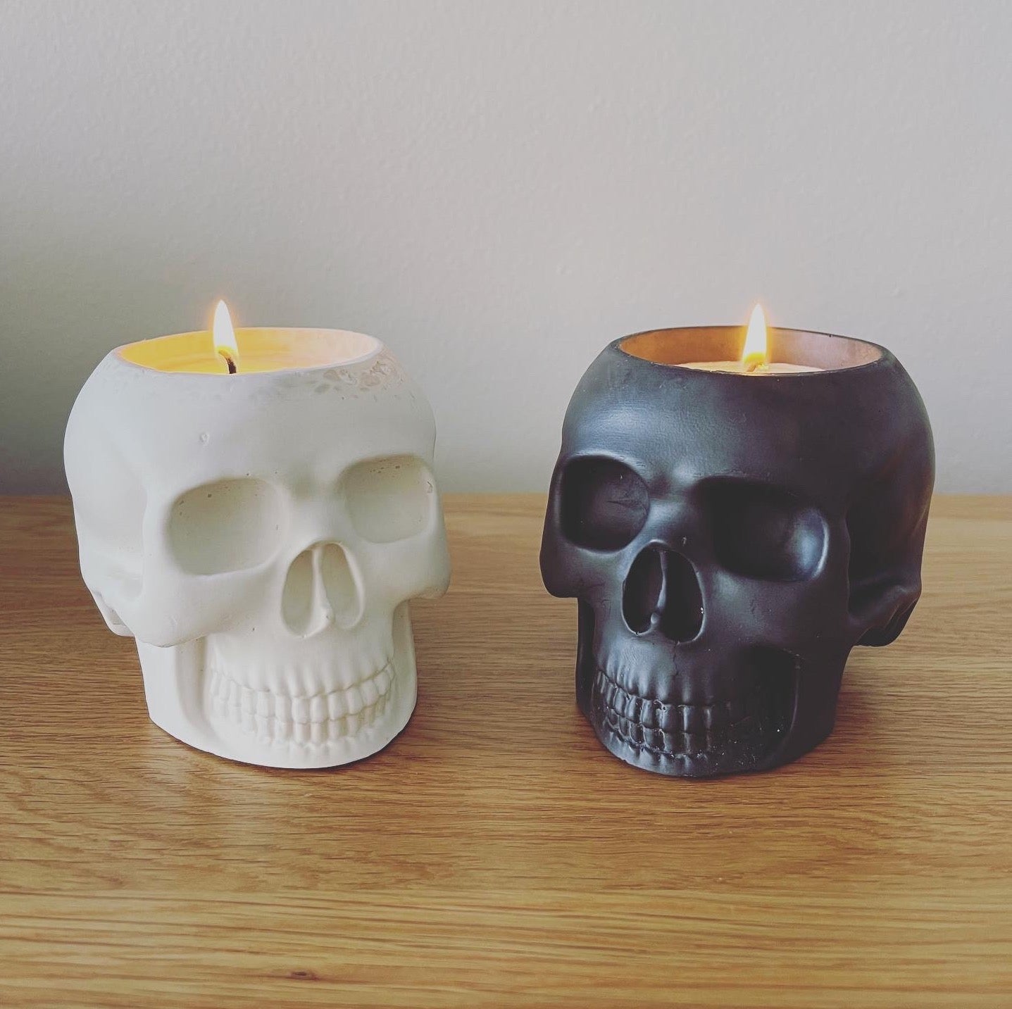 Gemstone skull candle