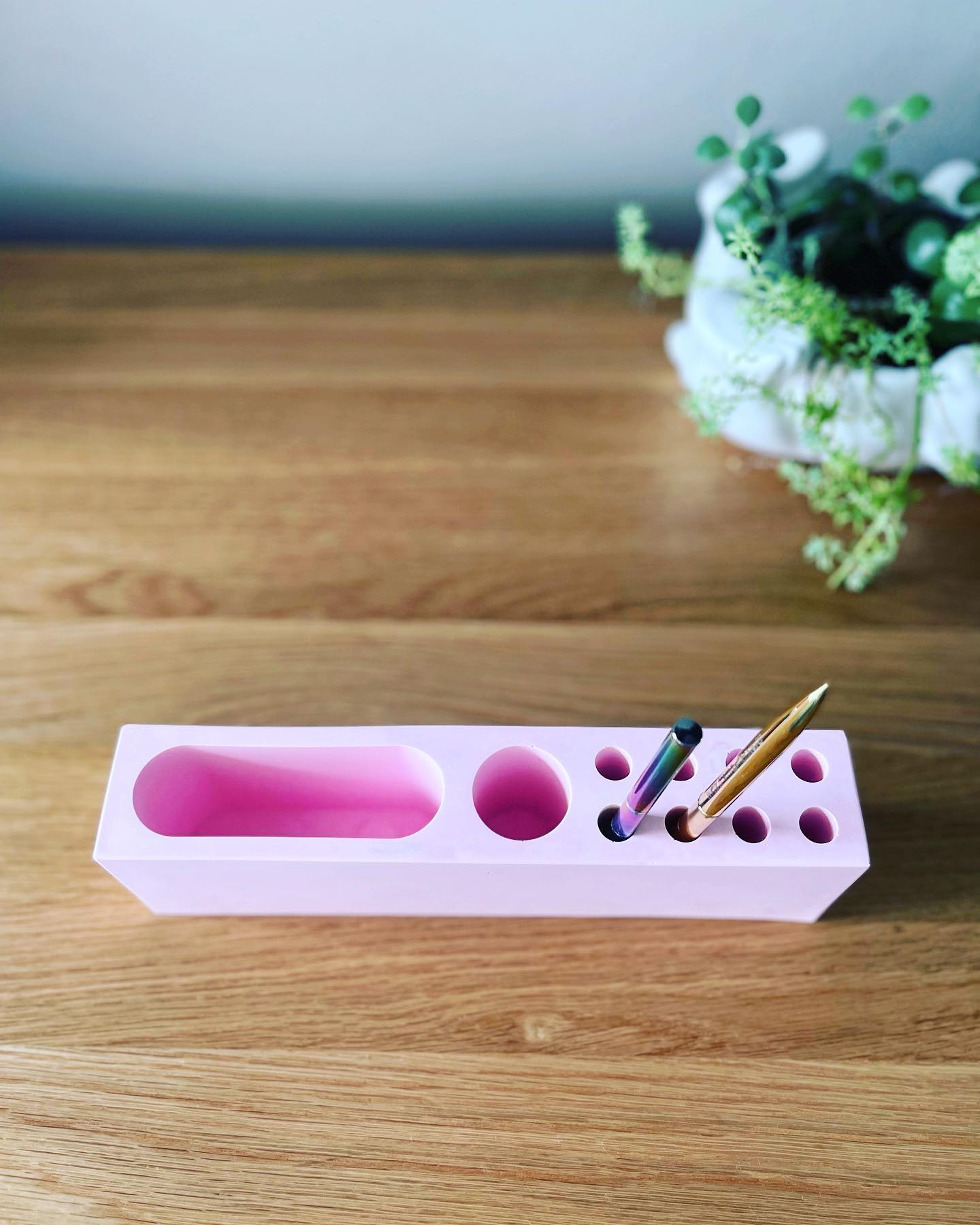 Stone Desk Organiser - Phone & Pen Organiser
